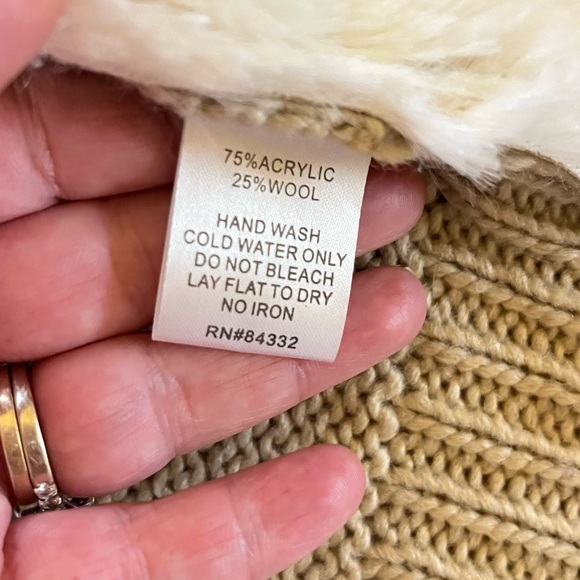 Angeleno Mixed Media Open Coat - Picture 13 of 16